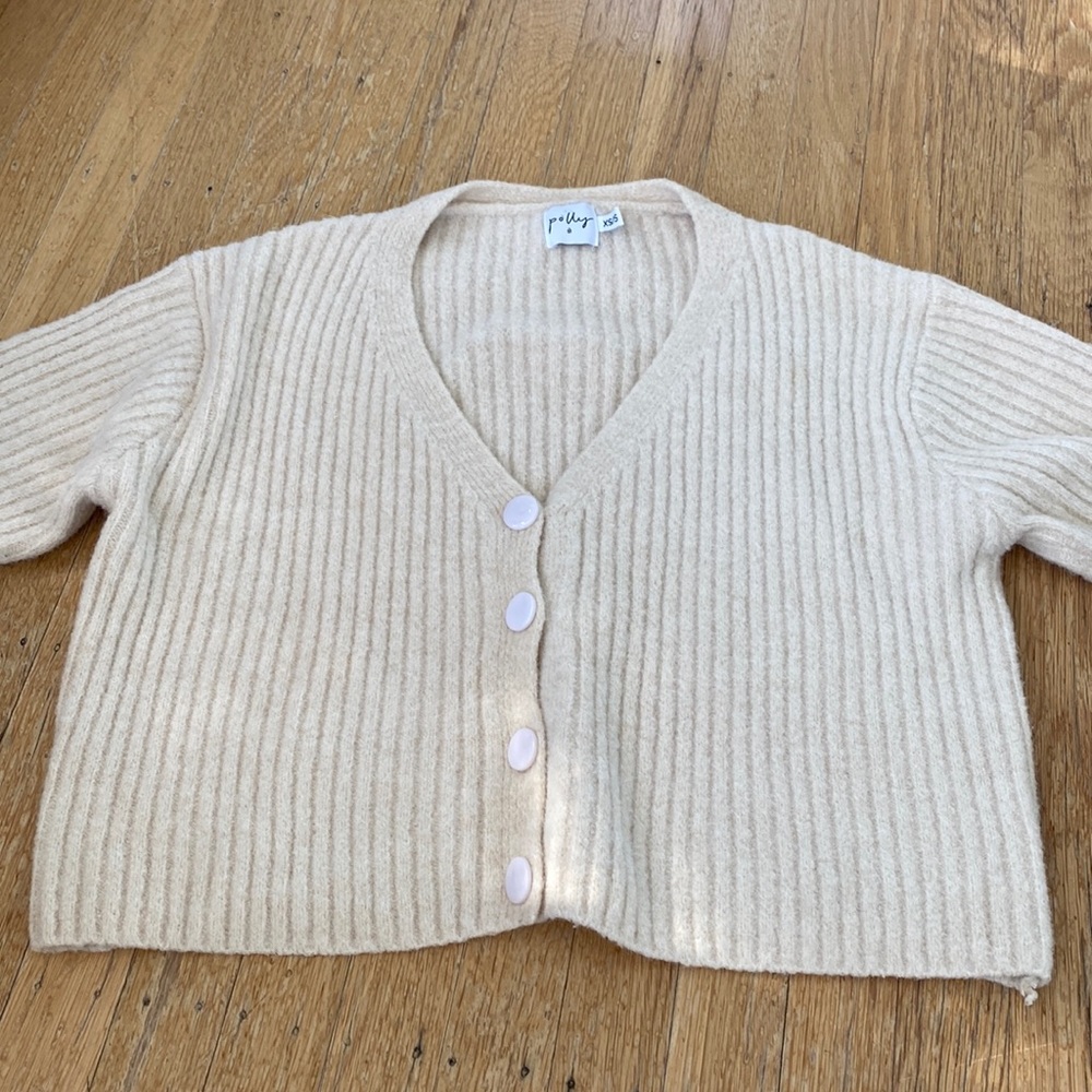 White long sleeve sweater